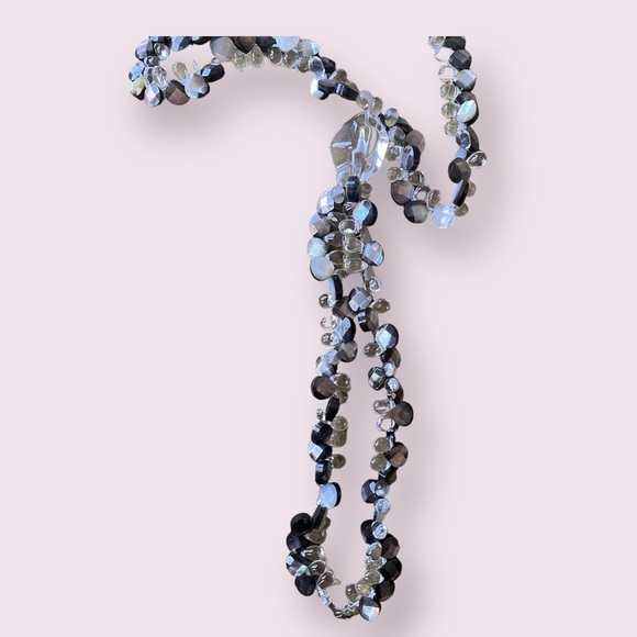 Glass Beaded Knotted Necklace - Picture 4 of 4